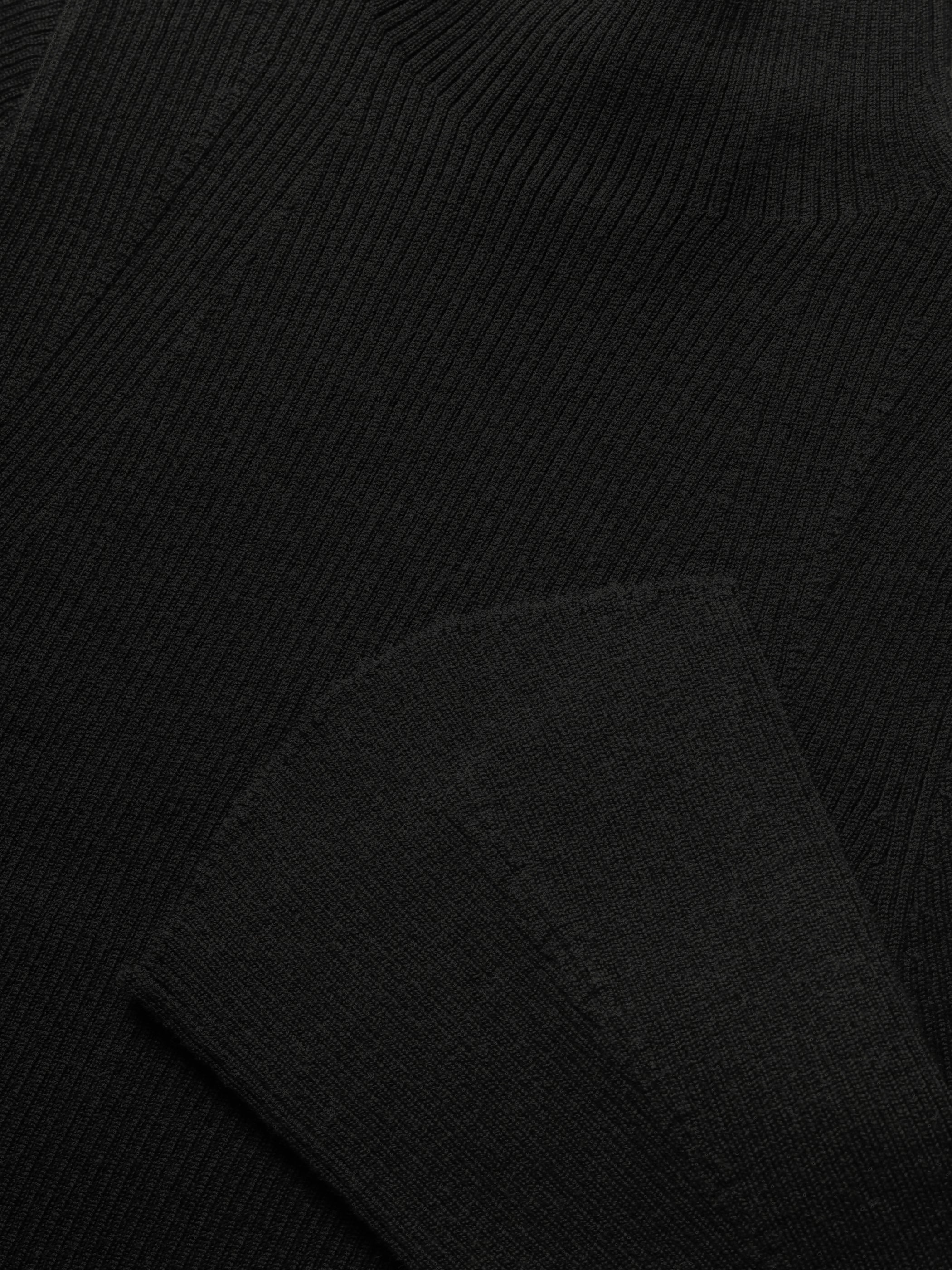 Delinas Merino Stickat