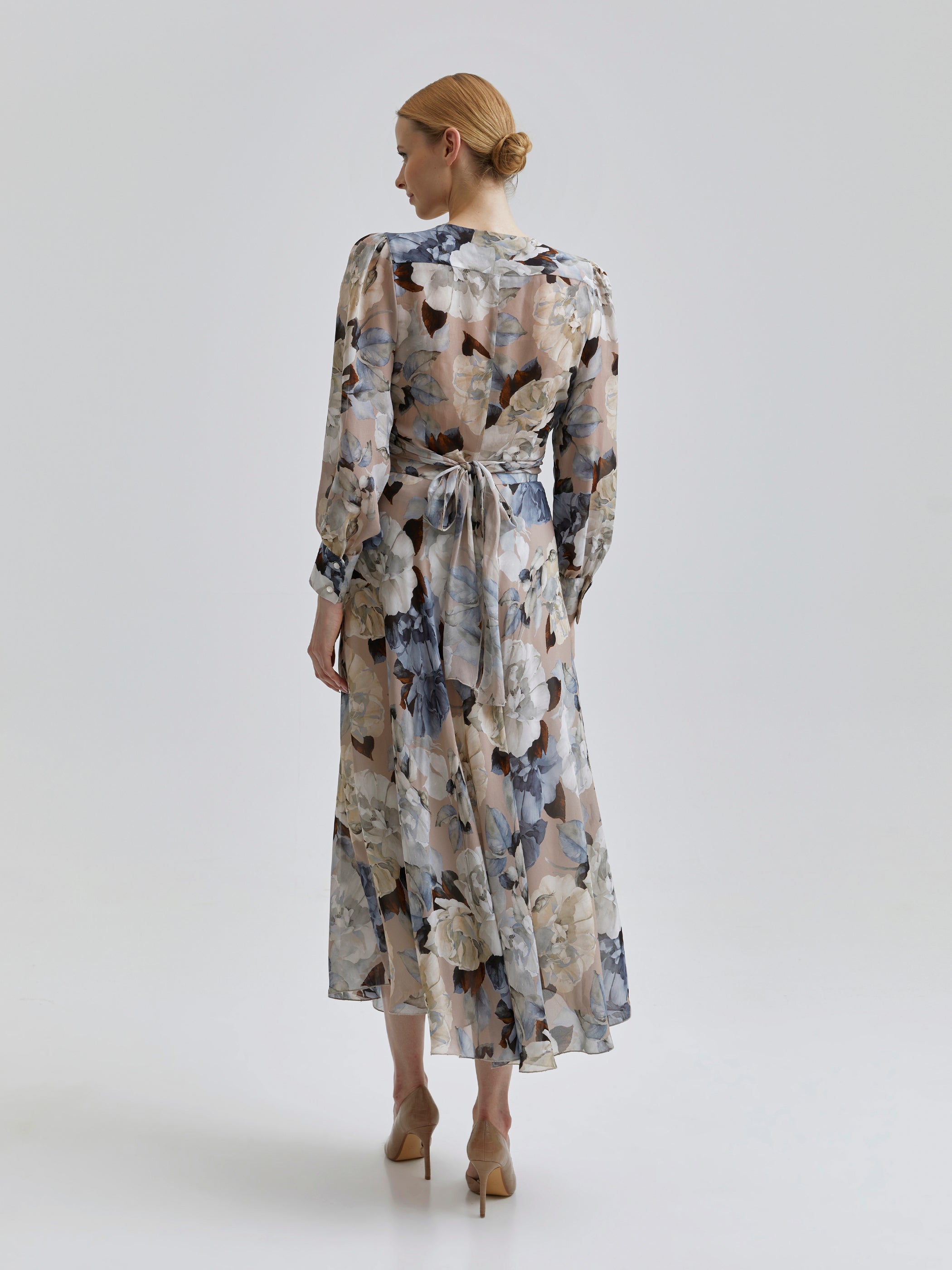 Elmira Blus