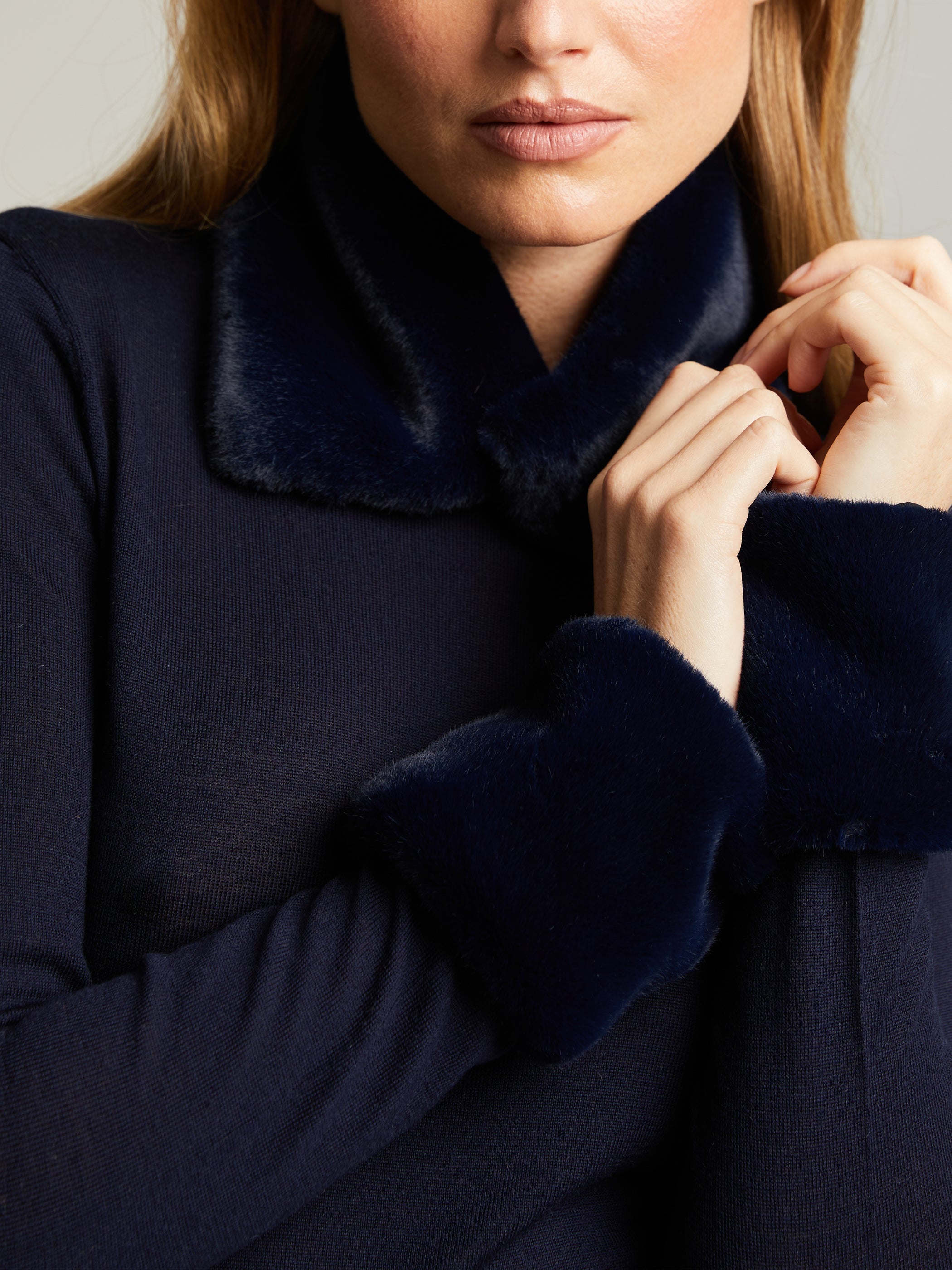 Gianina Faux-Fur Accessory Set