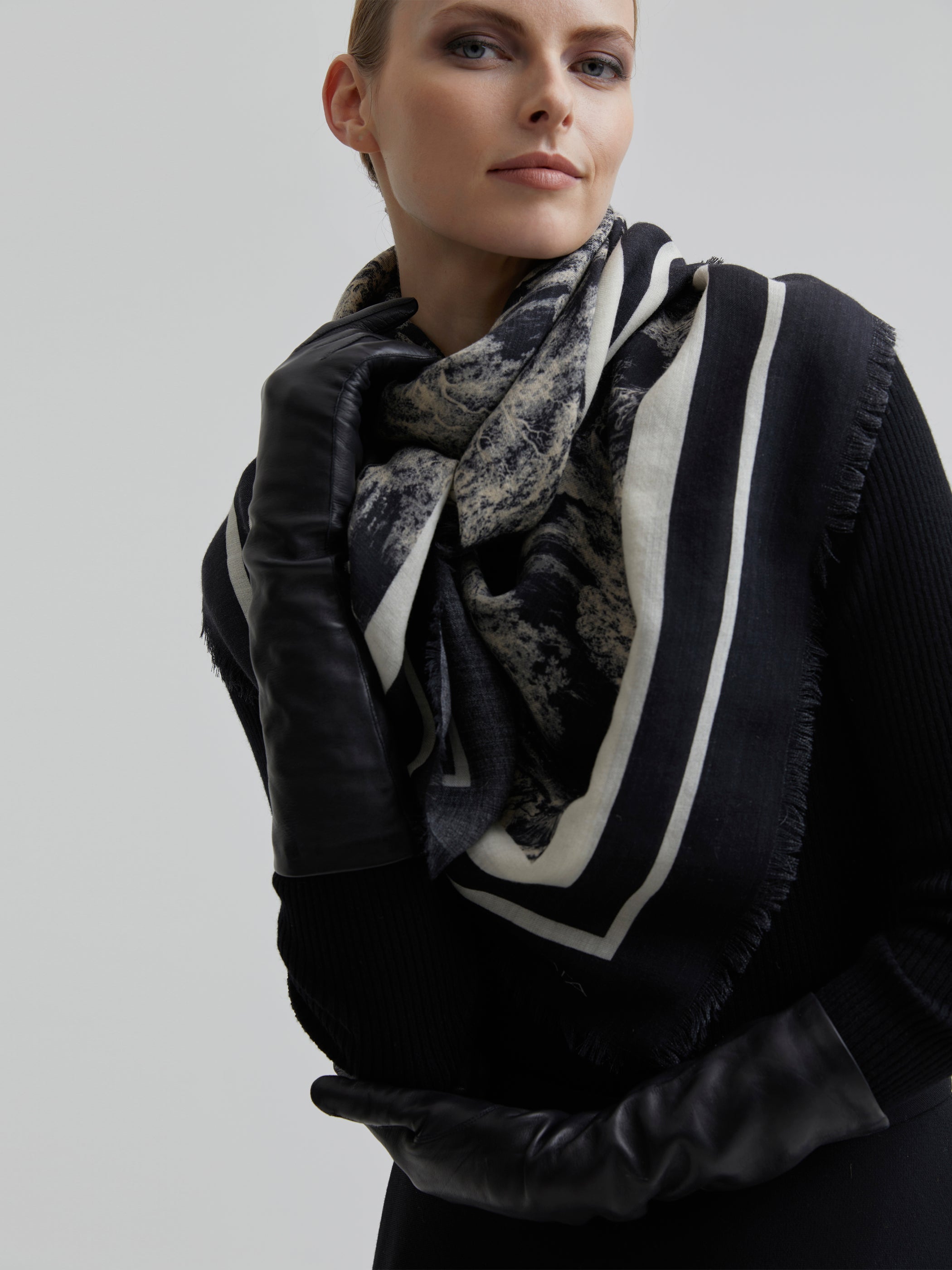 Havina Scarf