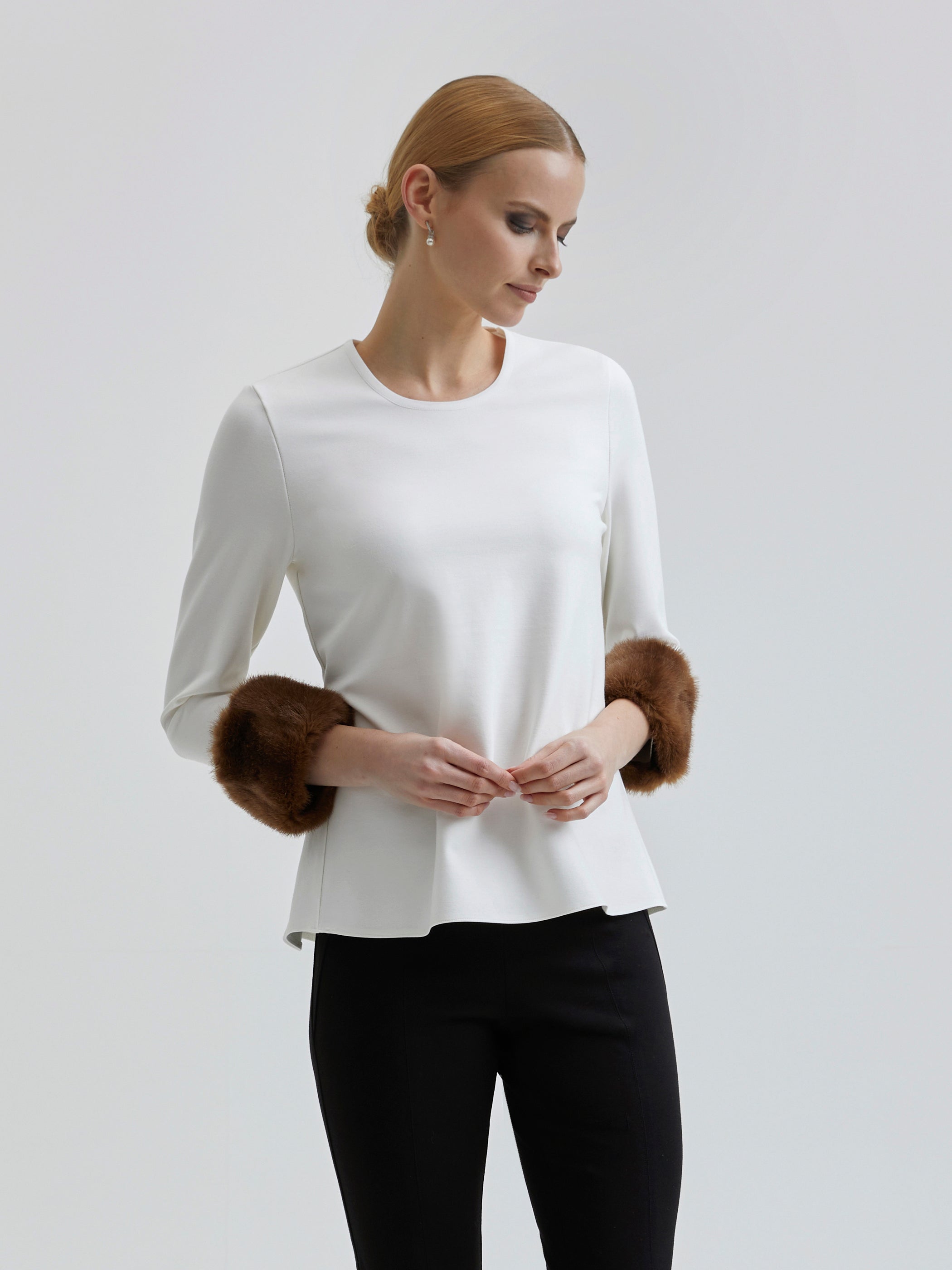 Ronee T Blus