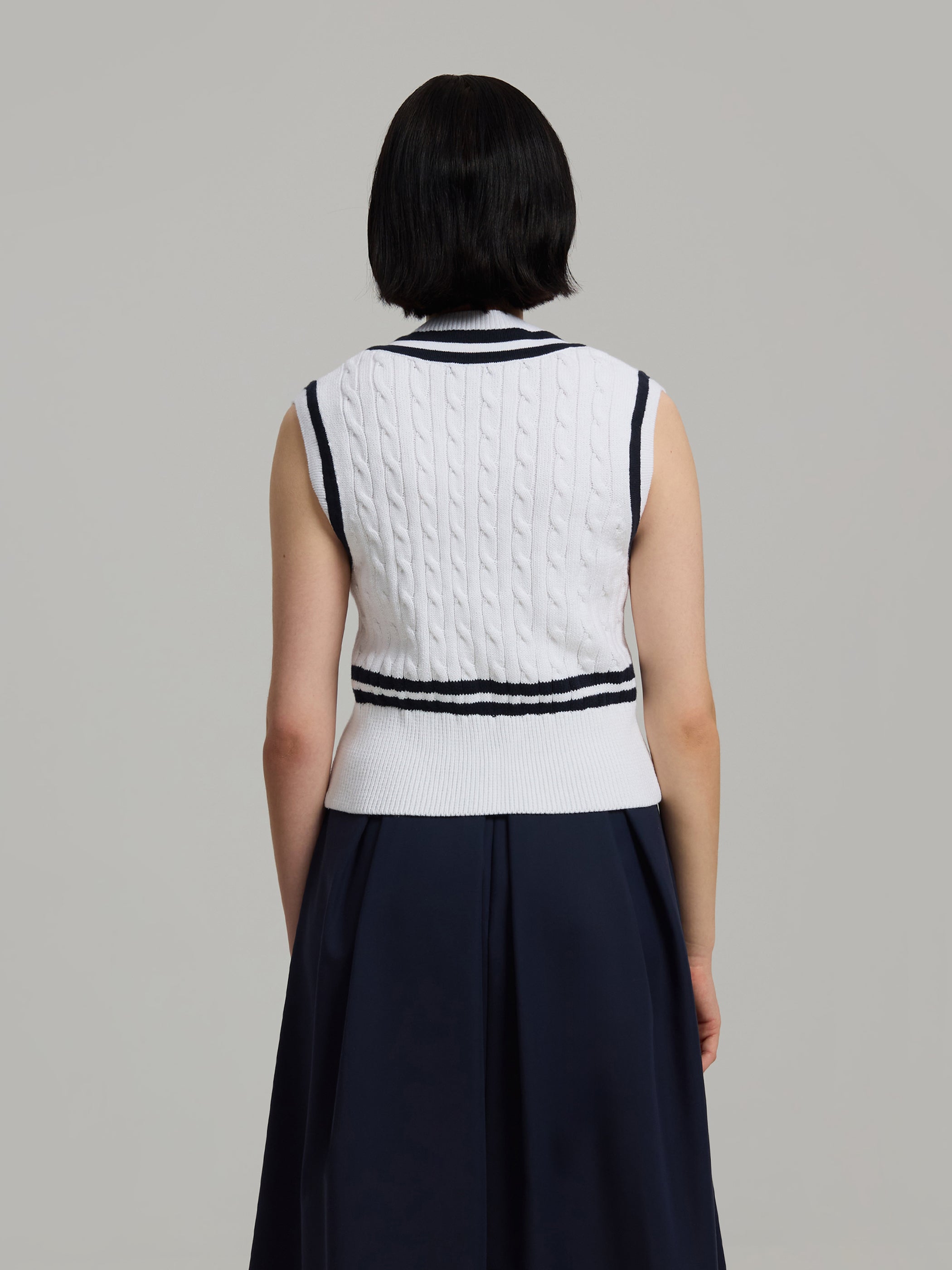 Cey Vest