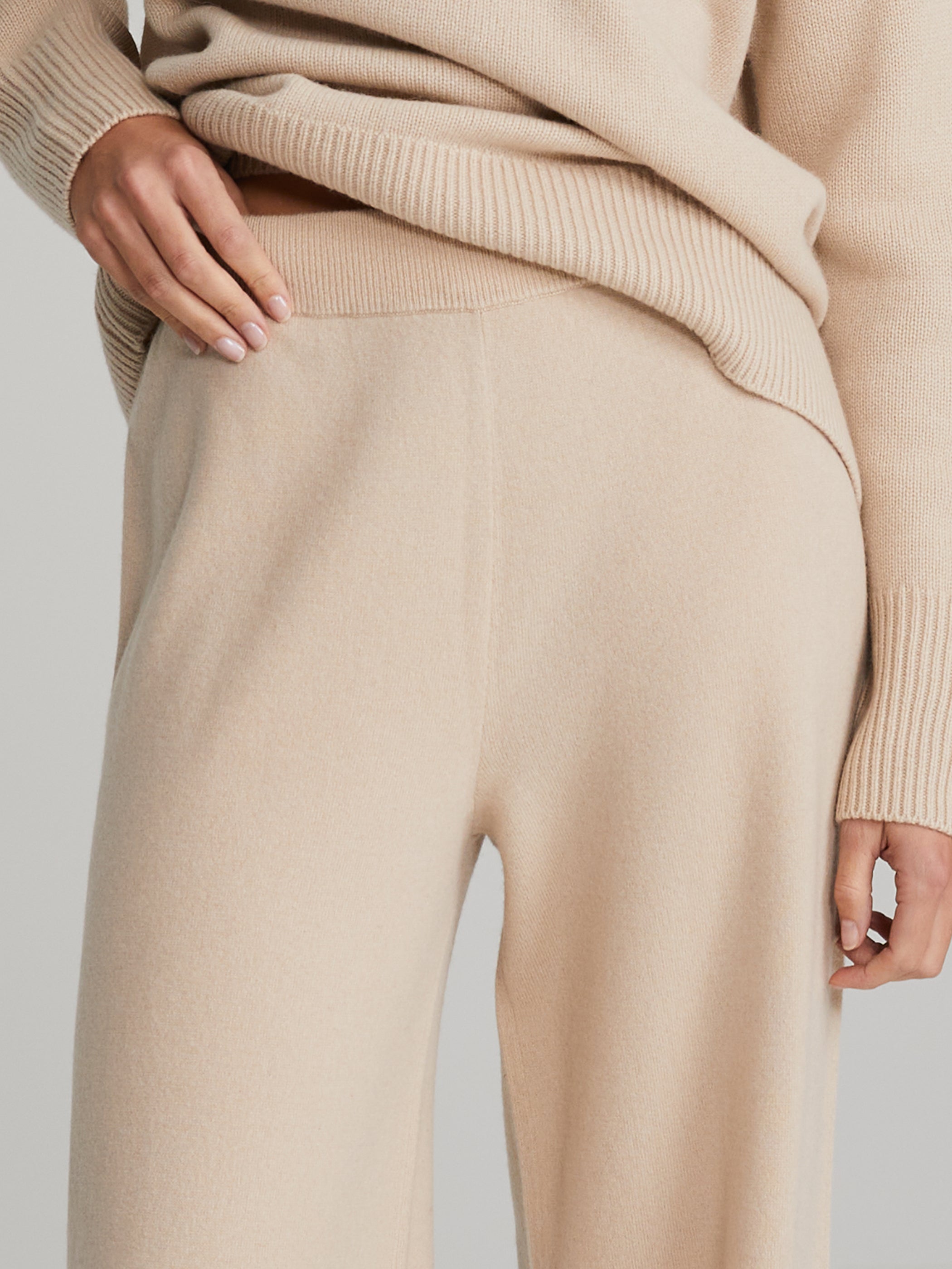 Naeme Knit Trousers