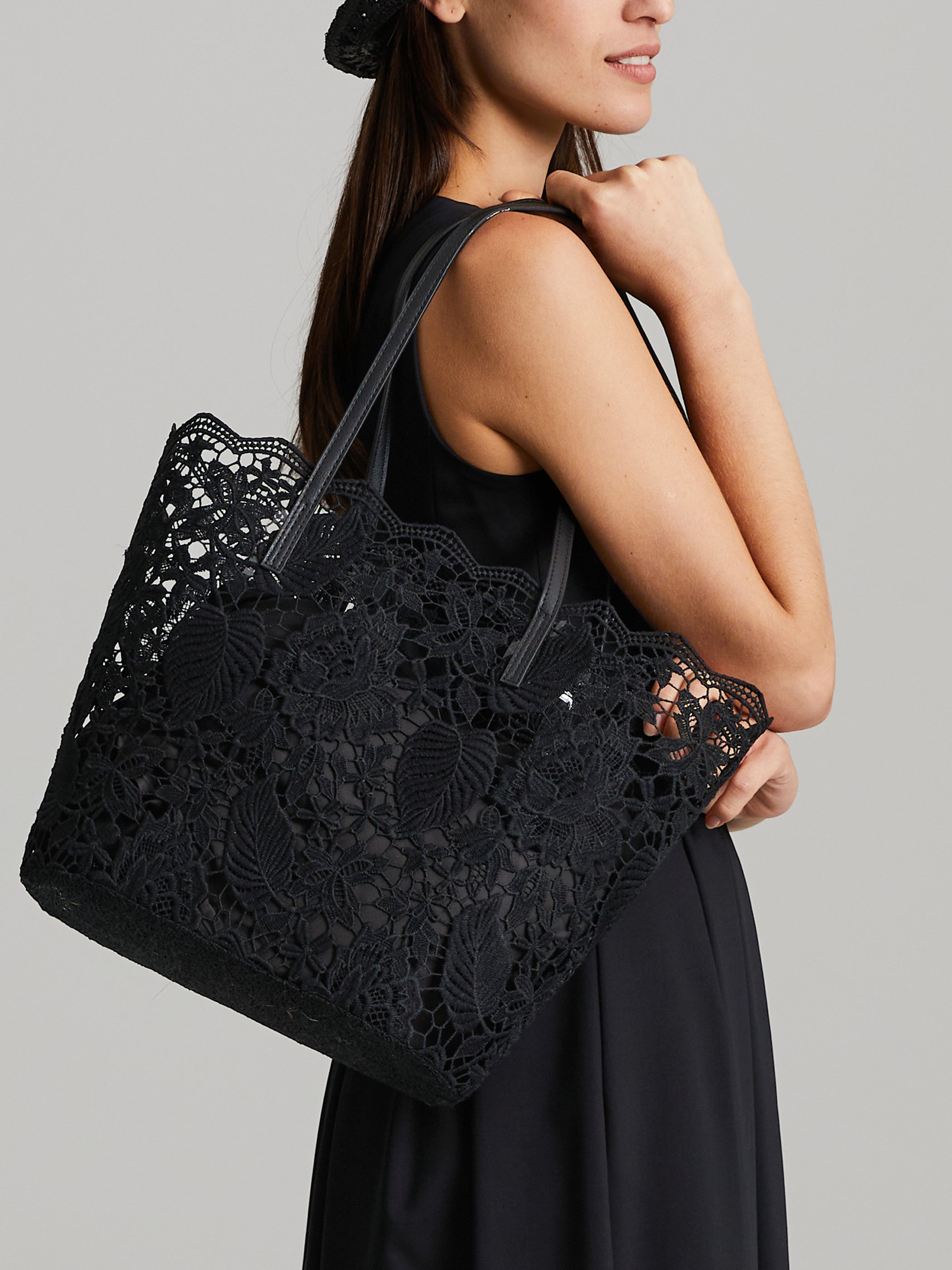 Laycie Shoulder Bag